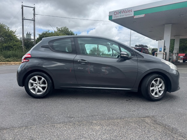 Peugeot 208 Active 1.0I #6
