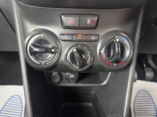 Peugeot 208 1.2 Active 82 Bhp White #7