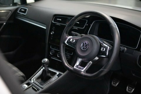 Volkswagen Golf 2.0 Tdi Bluemotion OW17CCV White #6