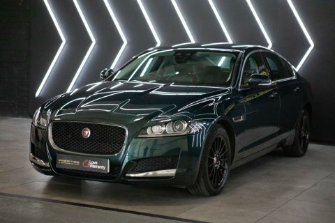 Jaguar XF Prestige Black #25