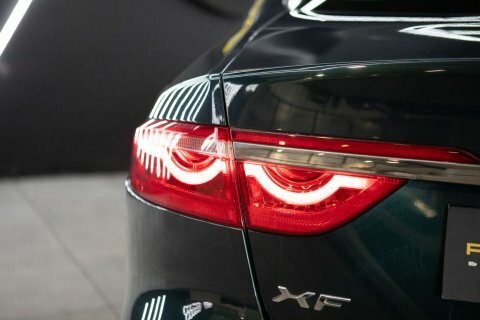Jaguar XF Prestige Black #14