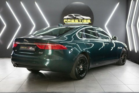 Jaguar XF Prestige Black #45