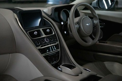 Aston Martin DB11 V12 Euro 6 Silver #82