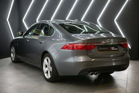 Jaguar XF 2.0D Portfolio Saloon Grey #2