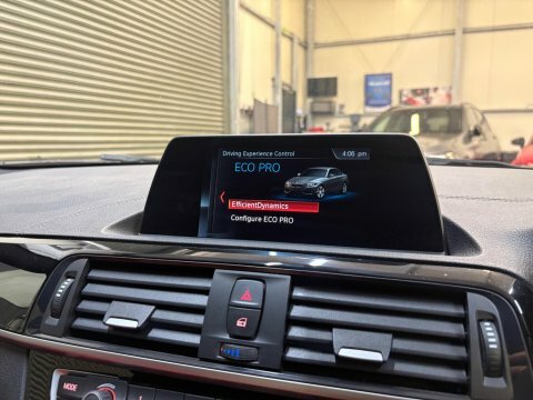 BMW 2 Series 218I Se Nav Red #51