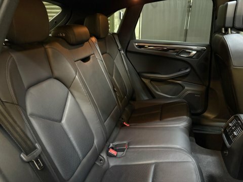 Porsche Macan Turbo Pdk Estate Grey #9