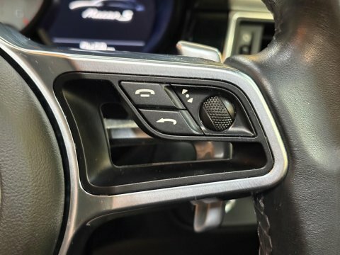 Porsche Macan Turbo Pdk Estate Grey #17