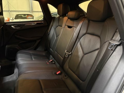 Porsche Macan Turbo Pdk Estate Grey #14