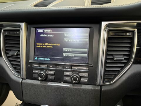 Porsche Macan Turbo Pdk Estate Grey #29