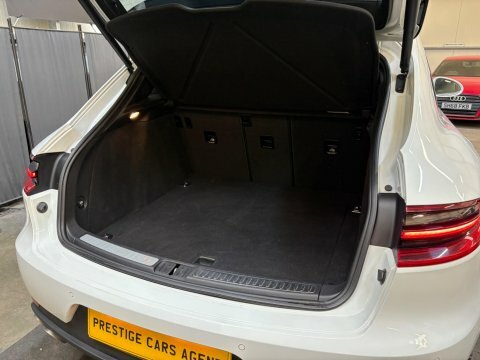 Porsche Macan Turbo Pdk Estate Grey #42