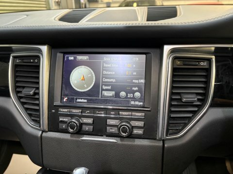 Porsche Macan Turbo Pdk Estate Grey #32