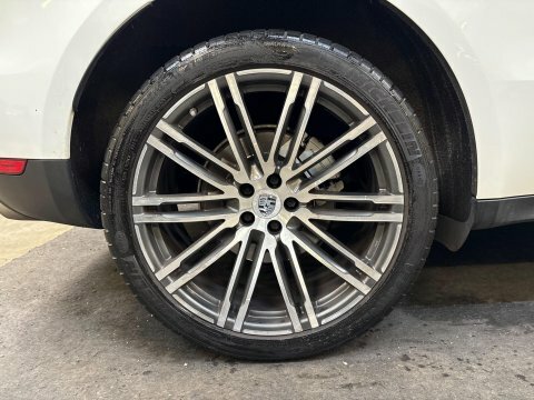 Porsche Macan Turbo Pdk Estate Grey #51