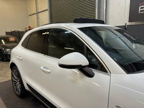 Porsche Macan Turbo Pdk Estate Grey #53