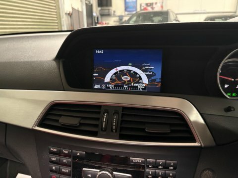 Mercedes-Benz C Class Amg Sport Plus Red #23