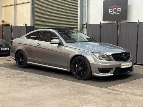 Mercedes-Benz C Class Amg Sport Plus Red #1