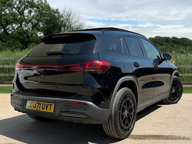 Mercedes-Benz EQA 250 66.5Kwh Amg Line Black #2