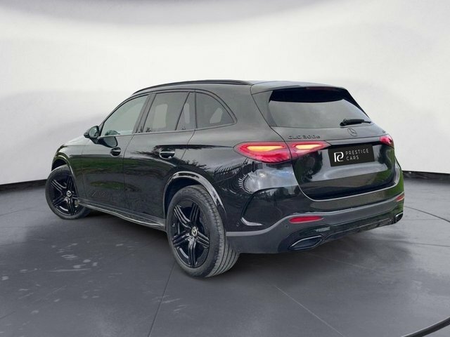 Mercedes-Benz GLC Class 300D 4Matic Amg Line Premium 9G-tronic 2023 Silver #2