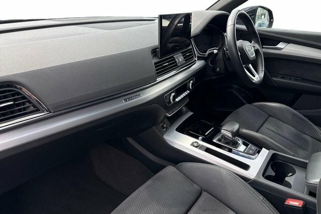 Audi Q5 Tdi 40 S Line LV71DVM Black #5
