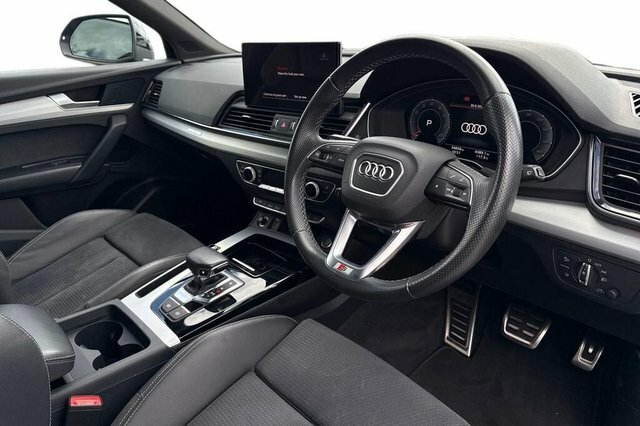 Audi Q5 Tdi 40 S Line LV71DVM Black #4