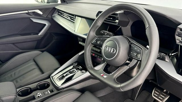 Audi A3 Tfsi 35 S Line DA75SZT Black #6