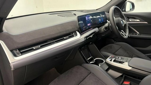 BMW iX2 66.5Kwh M Sport Suv Black #6