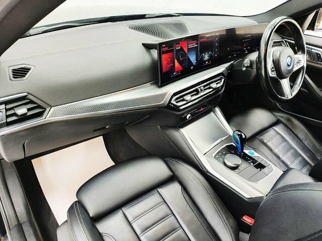 BMW i4 83.9Kwh M Sport Gran Black #6