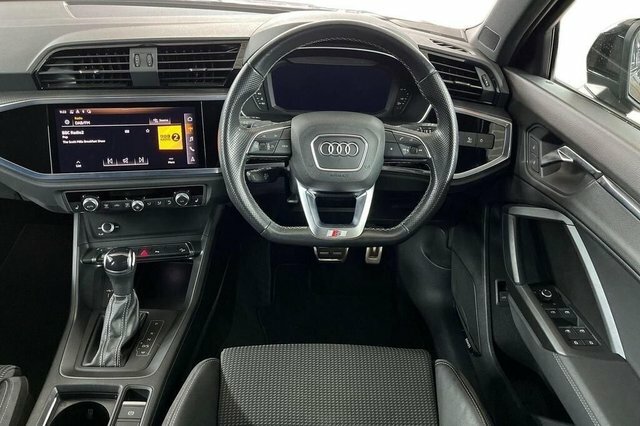 Audi Q3 Tfsi Cod 35 Black DV22HYY Black #2