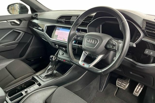 Audi Q3 Tfsi Cod 35 Black DV22HYY Black #3