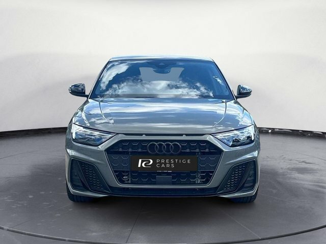 Audi A1 Black Edition 25 Tfsi 95 Ps 5-Speed Silver #2