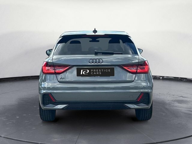 Audi A1 Black Edition 25 Tfsi 95 Ps 5-Speed Silver #5