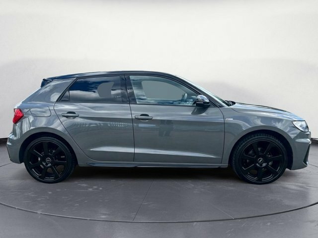 Audi A1 Black Edition 25 Tfsi 95 Ps 5-Speed Silver #3