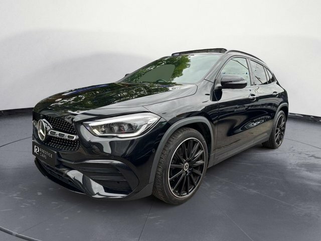 Mercedes-Benz GLA Class Gla200 Amg Line Night Black #2
