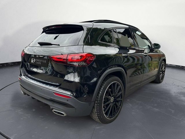 Mercedes-Benz GLA Class Gla200 Amg Line Night Black #3