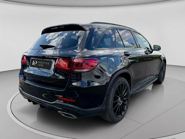 Mercedes-Benz GLC Class Glc220d Amg Line Premium Black #4