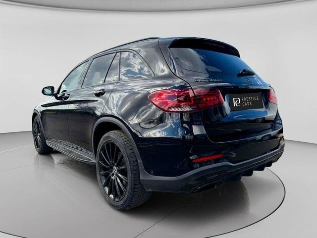 Mercedes-Benz GLC Class Glc220d Amg Line Premium Black #2