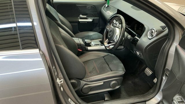 Mercedes-Benz GLA Class Gla200 Amg Line Premium KM23GXP Grey #5