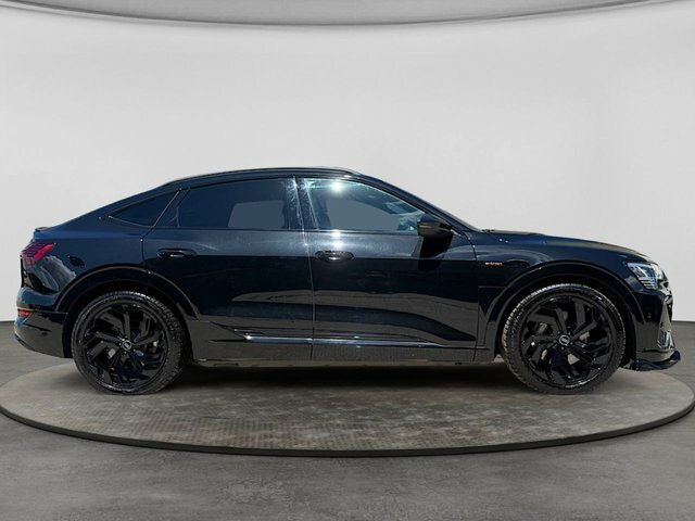 Audi E-tron Black Edition Sportback Black #5