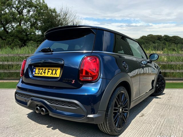 Mini Hatch Cooper S Exclusive Hatchback LD24FXX Silver #2
