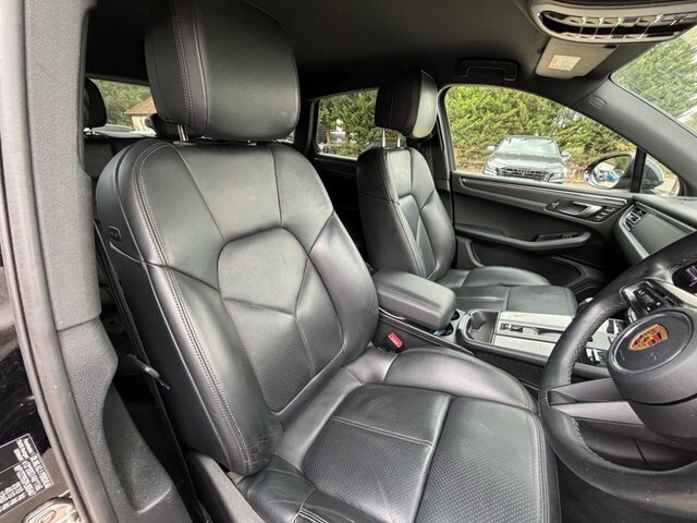 Porsche Macan Suv Pdk Black #6