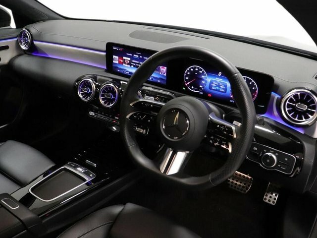 Mercedes-Benz CLA Class Cla220d Amg Line Premium Black #2
