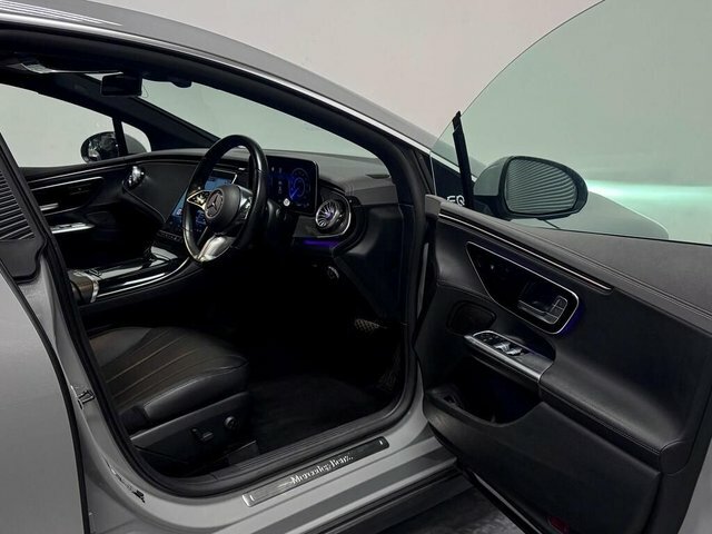 Mercedes-Benz EQE Suv Black #15