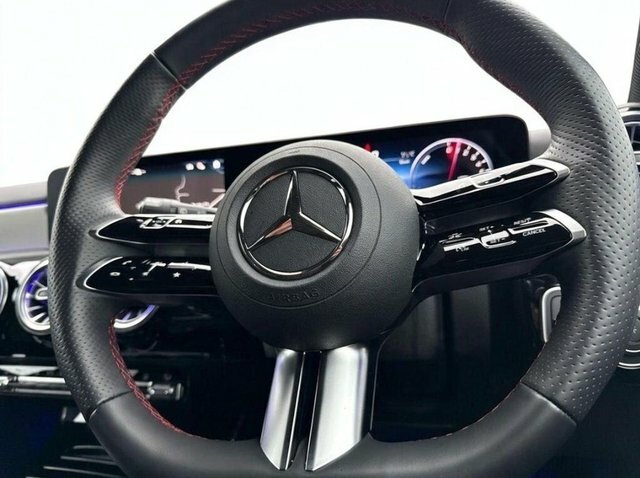 Mercedes-Benz A Class A180h Mhev Amg Line Black #4
