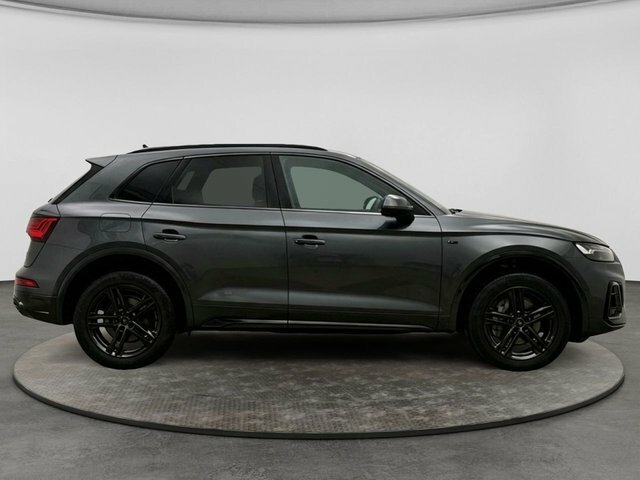 Audi Q5 Tfsi 45 S Line Grey #2