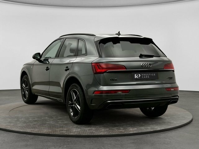 Audi Q5 Tfsi 45 S Line Grey #3