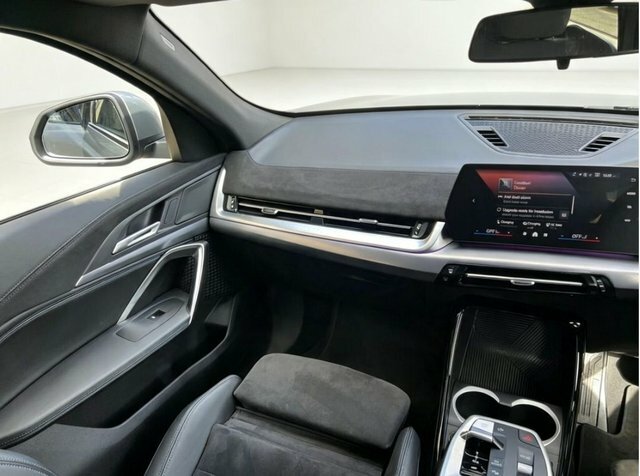 BMW iX2 230Kw Xdrive30 Shadow Edition 65Kwh Black #14