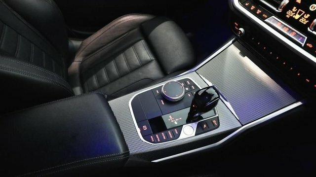 BMW 3 Series 318I M Sport Saloon YY71BLF Black #5