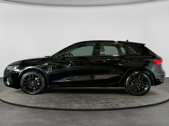 Audi A3 Tfsie 40 Sport Sportback Black #2