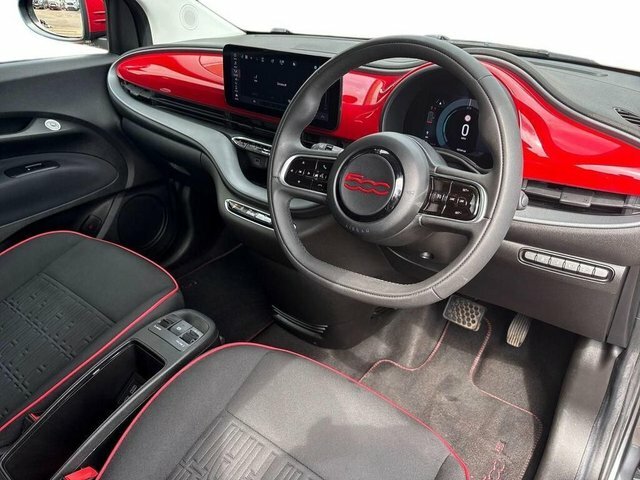 Fiat 500E C La Prima RE23NFL Black #9