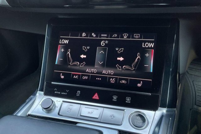 Audi Q8 e tron 300Kw 55 Quattro 114Kwh Black Edition Black #10