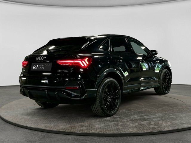 Audi Q3 Tfsie 45 Vorsprung Sportback Black #3